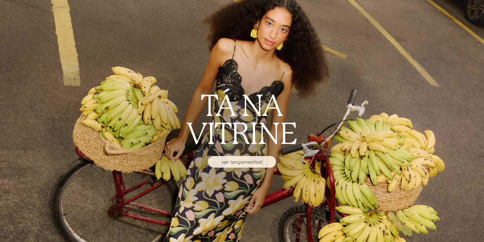 [farm rio] [banner tv vitrine] vestido alças floral FARM com renda. confira as novidades