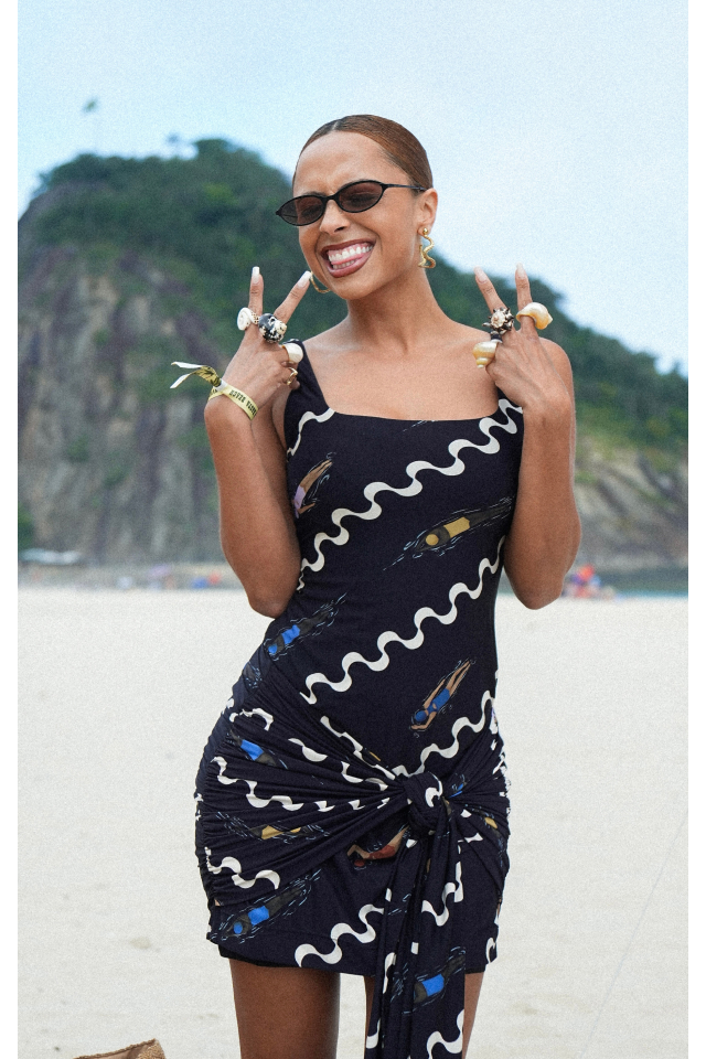 [LP FARM Rio - alto verão 27] [carrossel influ 03] vestido preto estampado FARM com amarração